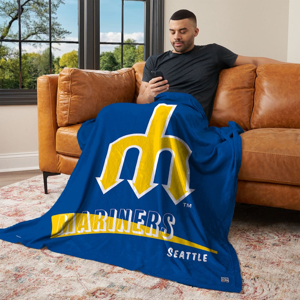 Seattle Mariners CC throwback silk touch blanket