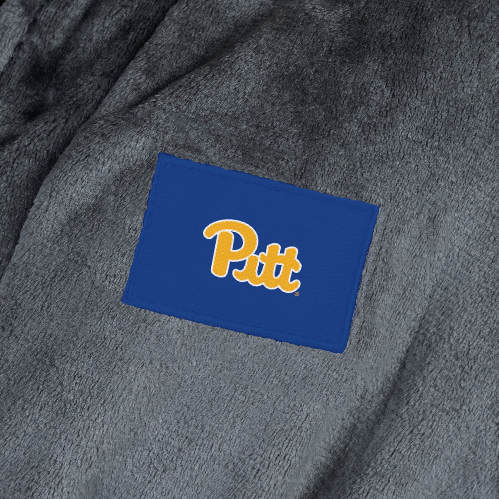 Pittsburgh Panthers team color bathrobe patch
