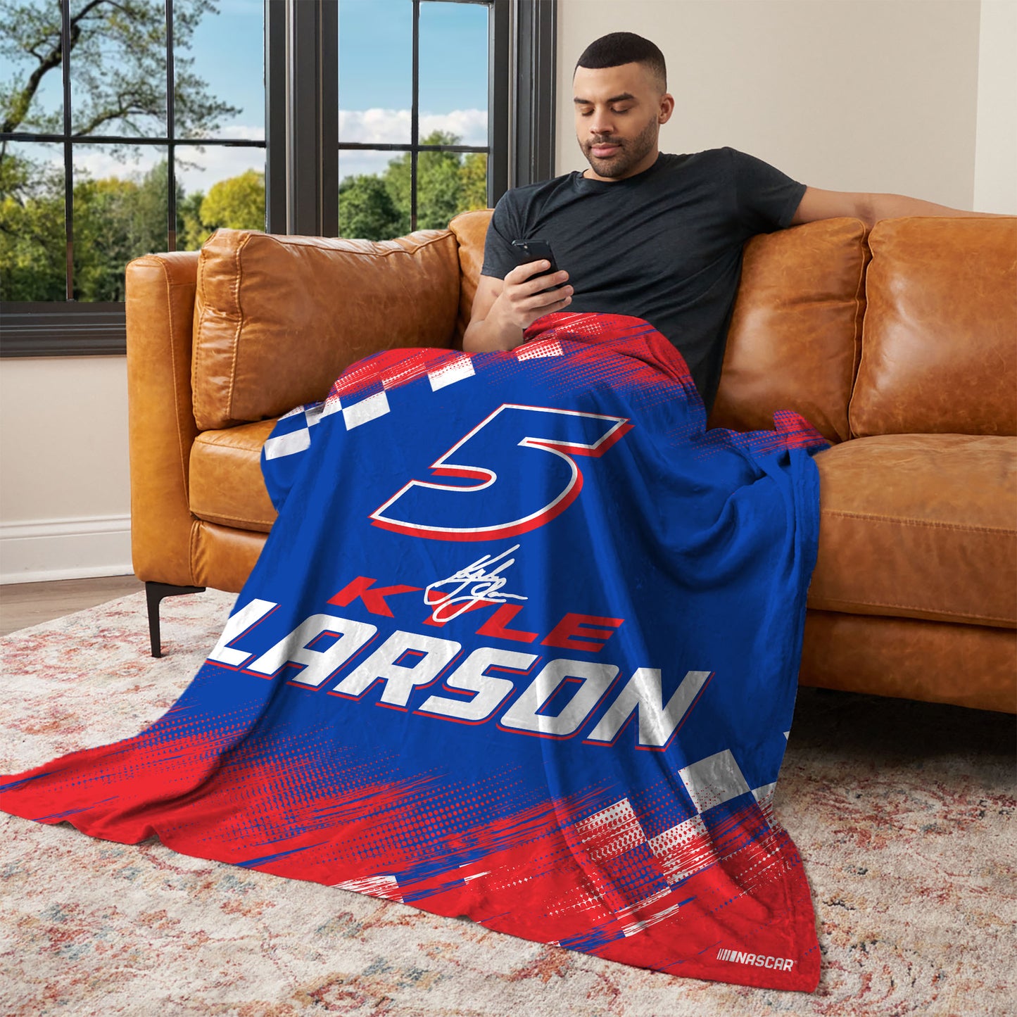 NASCAR Kyle Larson lounging throw blanket