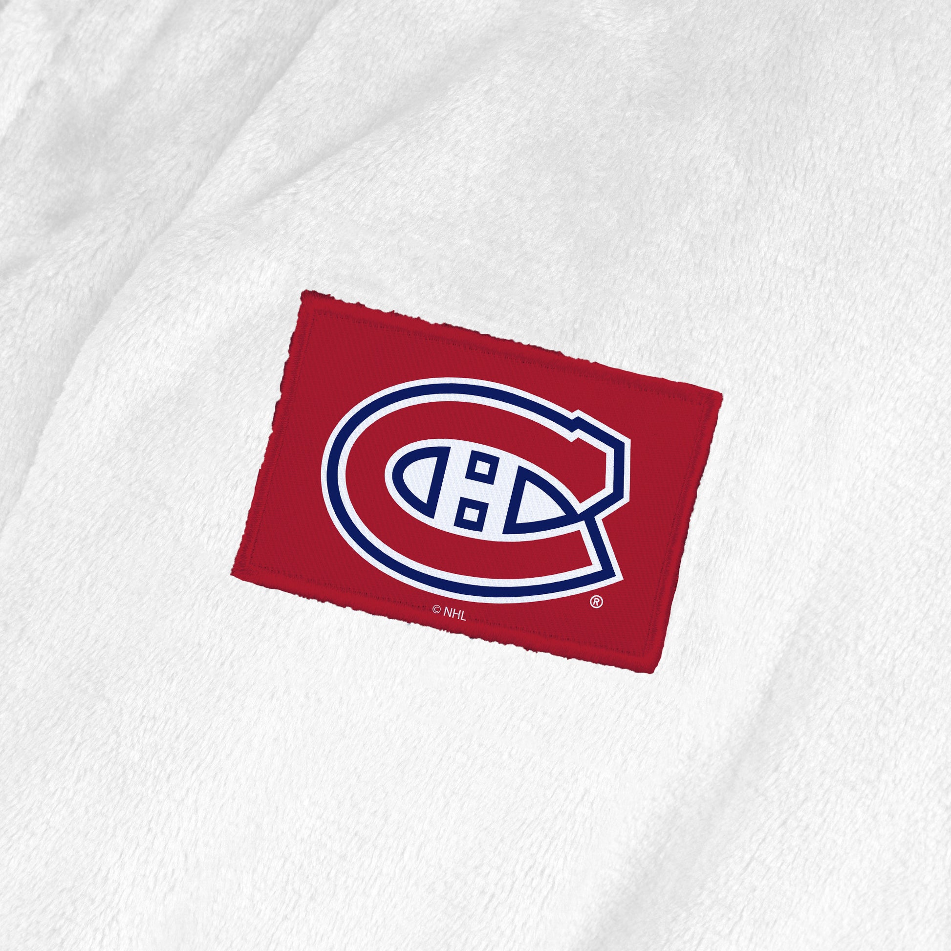 Montreal Canadiens Womens SHERPA bathrobe patch