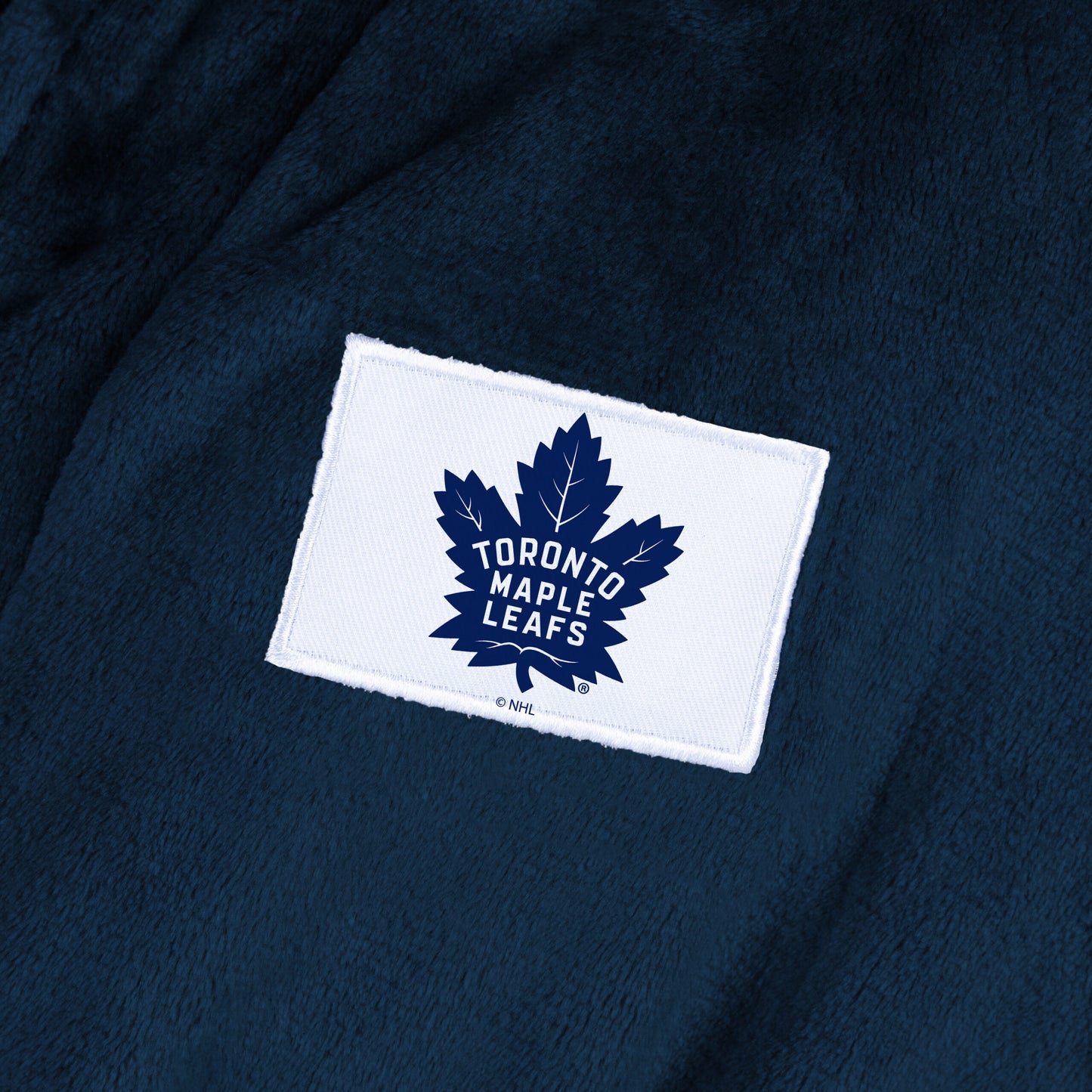 Toronto Maple Leafs team color bathrobe patch