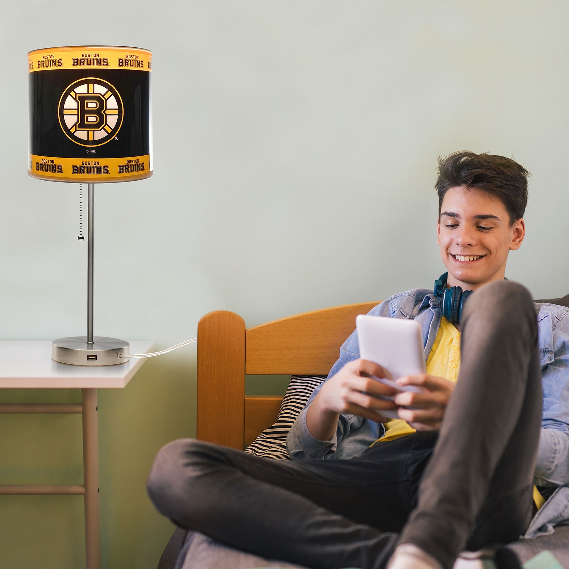 Boston Bruins reading lamp