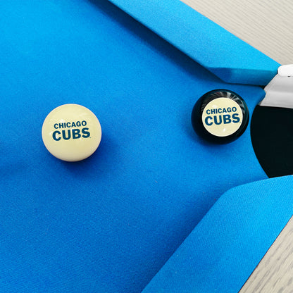 Chicago Cubs 8 ball and cue ball set