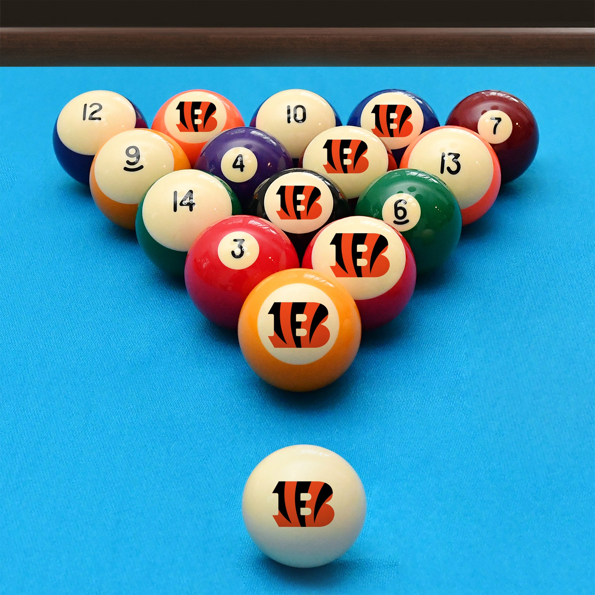 Cincinnati Bengals logo pool ball set