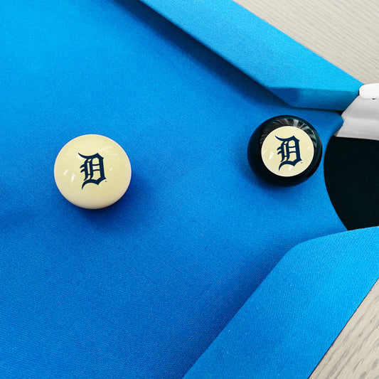 Detroit Tigers 8 ball and cue ball set