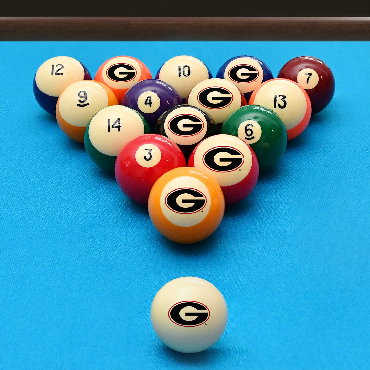 Georgia Bulldogs logo pool ball set