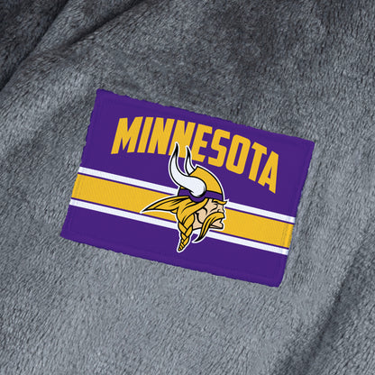 Minnesota Vikings silk touch charcoal bathrobe logo patch