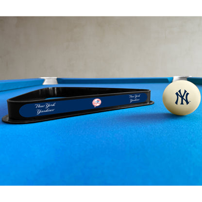 New York Yankees triangle rack and cue ball set