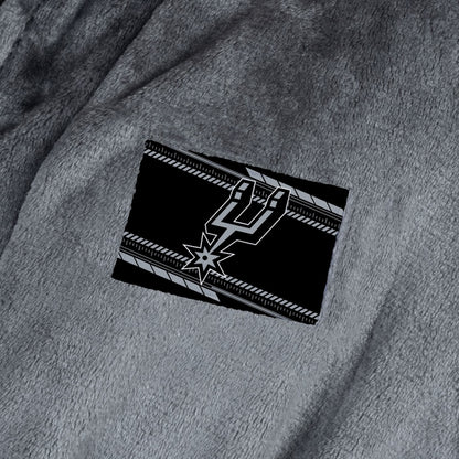 San Antonio Spurs silk touch charcoal bathrobe logo patch