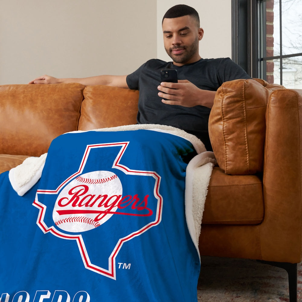 Texas Rangers CC throwback sherpa blanket