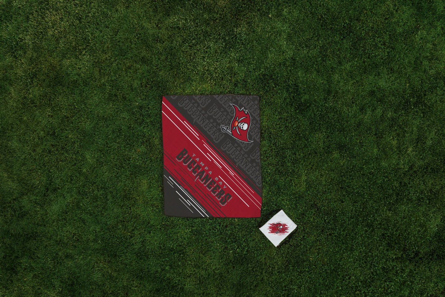 Tampa Bay Buccaneers - Impresa Picnic Blanket