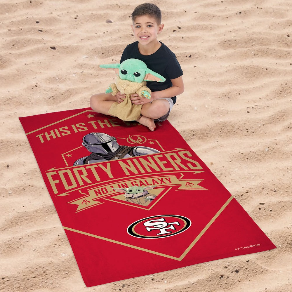 San Francisco 49ers Baby Yoda Hugger and Towel 1