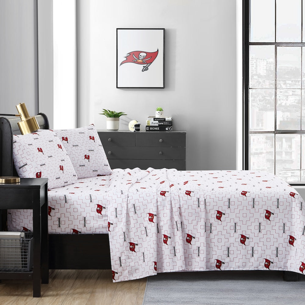 Tampa Bay Buccaneers queen full sheet set