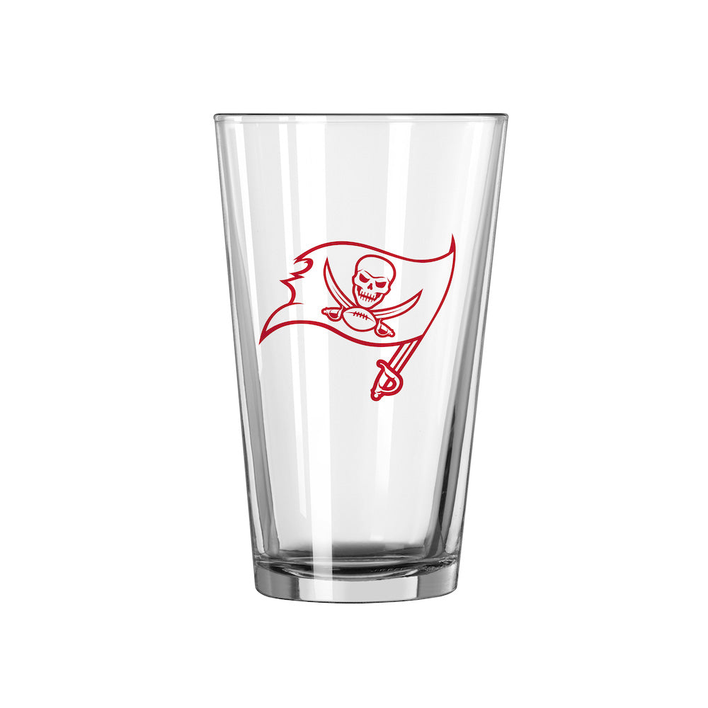 Tampa Bay Buccaneers pint glass